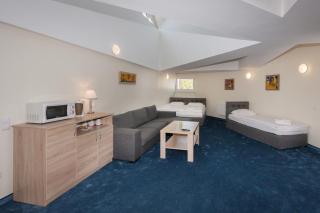 Tauras Center Hotel - 3