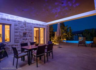 Beautiful Hvar Villa 4 Bedrooms Villa Stone Pine Private Infinity Pool & Stunning Sea Views Vrboska - Hvar (Lesina) - 9