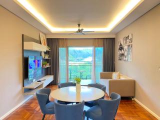 Genting Vista Superior 4BR & 4Baths Suite, Up to15 Pax, Bathtub, Coway Dispenser, 65'SmartTV, 2 Private Parking - 1