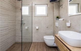 Stunning Home In Solin - 4