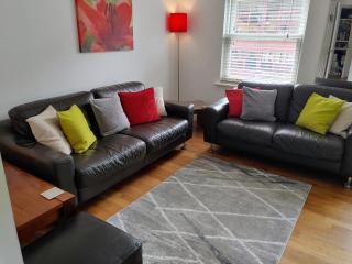 The Bath House Apartments - Free 1st breakfast - FREE parking - Bath - 3
