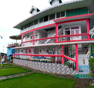 ATTIC HOMESTAY - Rongli - 0