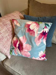 Superb 2 bed 2 bathroom free parking - 1