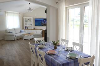 Rusti Villa La Graziosa with outdoor pool in Buje - Kaštel - 1