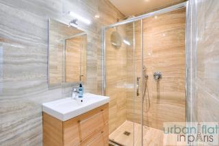 02 - Pretty 4BDR Flat in Paris - 8