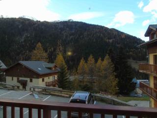 Appartement cosy à Valfréjus, 200m des pistes, balcon ouest, 6 pers, cuisine équipée, draps inclus - FR-1-561-23 - 1