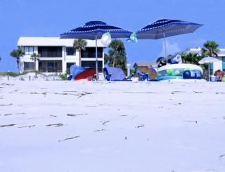 Island Time-Private Beach Access-Heated Pool-Water Views - Bradenton Beach - 9