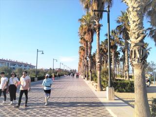 Nuevo estudio a metros de la playa, con terraza y zonas comun 3C - Valencia - 1