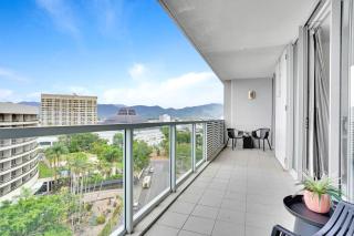 901 Harbour Lights with Ocean Views - Cairns - 9