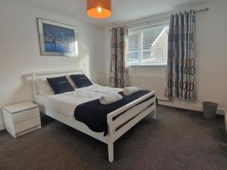 3 bedroom modern house. Merthyr Tydfil near bike park wales and Brecon Beacons National park - Dowlais - 1