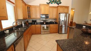 SS8, Group Therapy- Oceanside, Pool with Poolside Bar, Rec Room, Hot Tub, Sun Decks - Southern Shores - 1