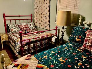 Li'l Love Inn: Magical Sunsets, Quiet, Cozy, Waterfront - Cambridge Springs - 5