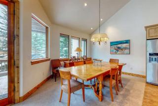 Beautiful Mountain Views - Spacious East Vail Home - 1