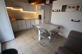 Maison de vacances, 4 à 5 couchages, cuisine séjour climatisé dans résidence avec piscine, les Jardins de Portiragnes, 500m de la mer, LRJP31 - 7