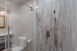 Helena's Place, Fully Renovated Exclusive End Unit Townhouse - Destin - 4