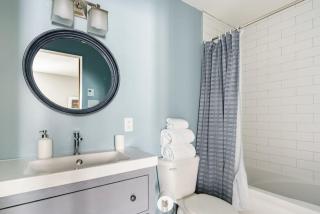 Luxury Condominium with Rustic Minimalist Style - Mont-Tremblant - 5