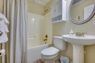 Waterfront Eatonton Escape with Private Hot Tub! - Resseaus Crossroads - 7