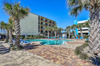 Oceanfront Myrtle Beach Condo with Balcony and Views! - Myrtle Beach - 8