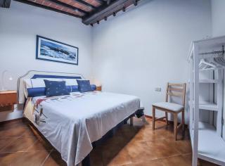 Santa Croce at your Fingertips. PLUS - 7