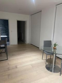 Stunning 2 Bedroom Apartment - Londra - 6