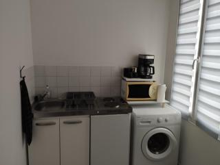 studio charmant canapé lit Netflix Prime video wifi Dazn - Le Havre - 4