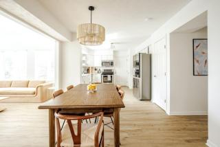 Sun-kissed Poolside 4B House with Fenced Backyard - Hamilton - 7