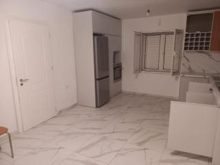 Alabaster Luxury Cheap House Tirana - Tirana - 2