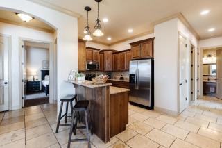 H4 Coral Springs Resort sleeps 8 guests, 3bd and 2 bathrooms with an outdoor fireplace - Hurricane - 6