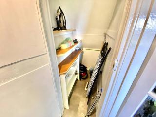EasyRest - Spacious Detached House - 10 Beds - 5 Bedrooms - 4 Bathrooms - Secure Parking 5 Vehicles - Excellent Road Links - Perfect for Contractors & Large Groups - Grantham - 5