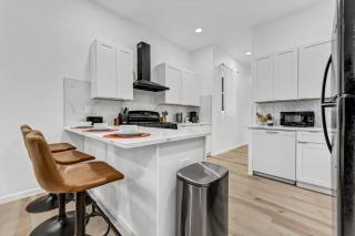 Chic Vibrant Dtwn Apartment - Buffalo - 9