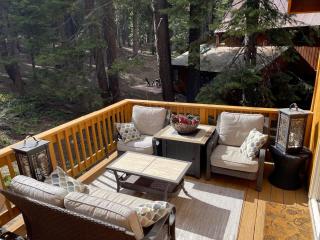 Bear's Lair by Tahoe Getaways - 3 BR in Tahoe Donner with Hot Tub & Bonus Room! - Truckee - 7