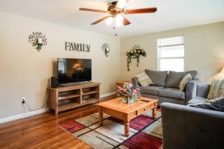 Sevierville Home with Hot Tub about 4 Mi to Dollywood! - Sevierville - 6