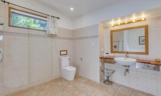 Absolute Beachfront Oneroa - Blackpool - 1