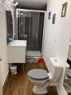 La Maison du Donjon - Gites de 8 personnes, parking privé avec jardin terrasse - Loches - 2