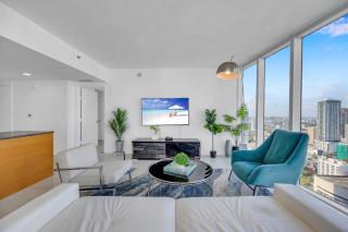 *W ICON BRICKELL- LUXURY 2BR HIGHRISE CORNER CONDO** - Miami - 5