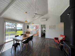 Boomers Retreat, Alonnah, Bruny Island - Alonnah - 4