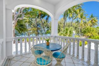 Sarayi Boutique Hotel - Palm Cove - 7