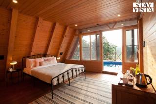 StayVista at The Goldilocks with Pvt Pool & Gym - Bangalore - 4