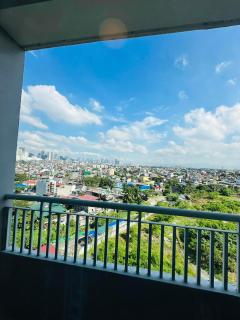 Taguig 1 bedroom with balcony Plus Netflix Near Bgc and Airport - Manila - 8