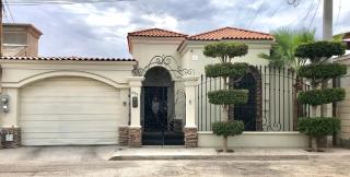Casa Bonita cerca de Zona Dorada - 0