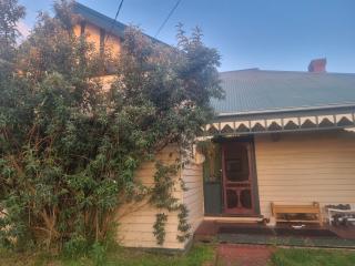 Large bedroom with double bed and private bathroom - 1