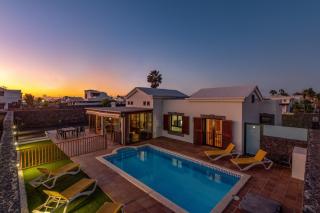 Villa Alhambra by Villa Plus - Playa Blanca - 3