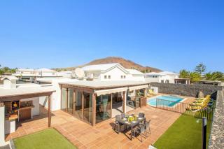Villa Alhambra by Villa Plus - Playa Blanca - 2