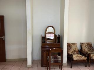 Inviting 3-Bed House in Akright City Jennifers - 6