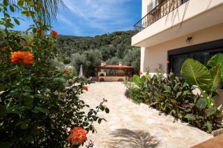 Serenity River Villa - 2