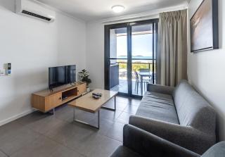 WhitsunStays - The Regal (2br/2bth, Central) - 5