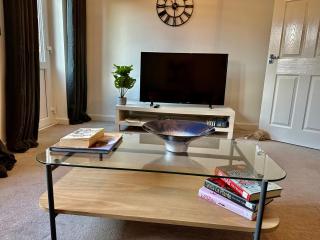 Fabulous 2 bed Town house free parking WiFI - 9
