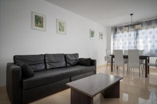 AT144 Completamente equipado, con piscina y cerca de la playa - 2