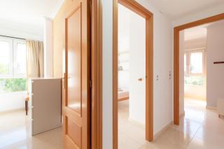 Global Vacacional, Apartamento de 3 dormitorios y terraza en la playa de Canet - 2