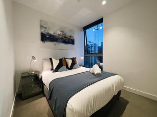 2BR 2 BATH, Balcony, City View, Southbank - 6